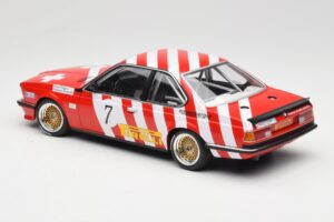 BMW 635 CSi E24 #7 BMW Italia G. Brancatelli / H. Kelleners Brno Grand Prix 1984 Minichamps 1:18 155842507 Metal - imagen 5 de 6