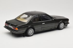 BMW 635 CSi E24 Malachit Green Metallic AUTOart 1:18 70522 Metal - imagen 3 de 8