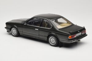 BMW 635 CSi E24 Malachit Green Metallic AUTOart 1:18 70522 Metal - imagen 7 de 8