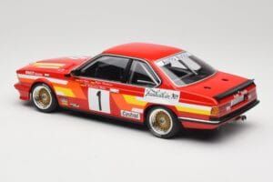 BMW 635 CSi E24 #1 U. Felder / D. Hamelmann Auto Budde Winners 24 Hours of Nürburgring 1985 Minichamps 1:18 155852501 Metal - imagen 5 de 6
