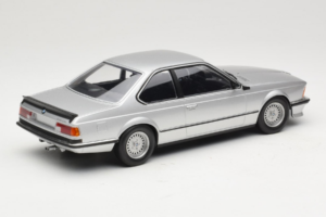 BMW 635 CSi E24 Plata Minichamps 1:18 155028107 Metal - imagen 2 de 6