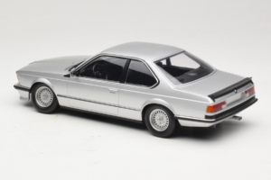 BMW 635 CSi E24 Plata Minichamps 1:18 155028107 Metal - imagen 5 de 6