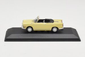 BMW 700 Descapotable Amarillo Minichamps 1:43 BMW002 Metal