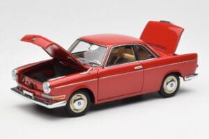 BMW 700 Sport Coupe Spanish Rojo AUTOart 1:18 70652 Metal - imagen 2 de 8