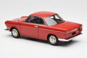 BMW 700 Sport Coupe Spanish Rojo AUTOart 1:18 70652 Metal - imagen 7 de 8