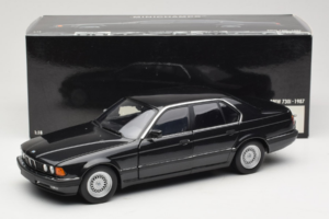 BMW 730i E32 Black Metallic Minichamps 1:18 100023002 Metal - imagen 8 de 8