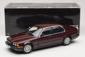 BMW 730i E32 Red Metallic Minichamps 1:18 100023001 Metal - imagen 8 de 8