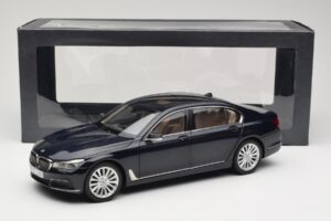 BMW 750Li F02 Imperial Blue Paragon 1:18 80432405586 Metal - imagen 8 de 8