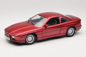 BMW 850i E31 Rojo Tchibo 1:18 36157 Metal