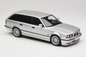 BMW Alpina B10 E34 4.6 Touring Plata MCG 1:18 MCG18332MCW Metal - imagen 4 de 6
