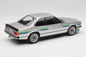 BMW Alpina B7 Turbo E24 Polaris Silver MCG 1:18 MCG18234 Metal - imagen 2 de 6