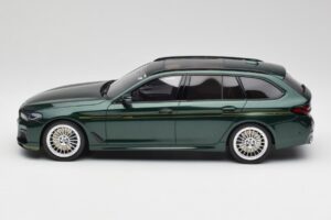 BMW Alpina B5 G31 Touring Verde GT Spirit 1:18 GT475 Resina - imagen 4 de 5