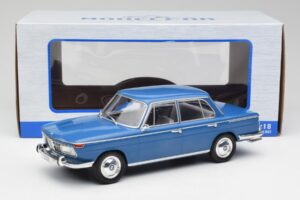 BMW 2000 Tilux E120 Caribe Azul MCG 1:18 MCG18291 Metal - imagen 6 de 6