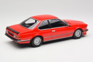 BMW 635 CSi E24 Rojo Edición Concesionario Minichamps 1:18 80435B5D026 Metal - imagen 2 de 6