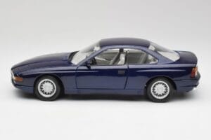BMW E31 850i Mauritius Azul Maisto 1:18 438813100299 Metal - imagen 4 de 8