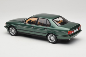 BMW Alpina B11 E32 3.5 Metallic Green MCG 1:18 MCG18233 Metal - imagen 5 de 6