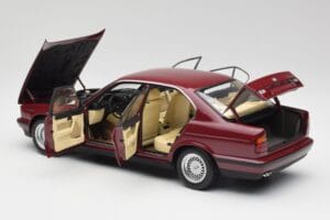 BMW 535i E34 Rojo Minichamps 1:18 100024002 Metal - imagen 5 de 8