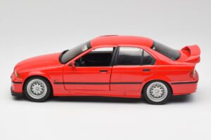 BMW 318is E36 Rojo UT Models 1:18 180024302 Metal - imagen 4 de 8