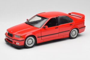 BMW 318is E36 Rojo UT Models 1:18 180024302 Metal