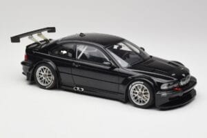 BMW M3 GTR E46 Plain Body Jet Negro AUTOart 1:18 80447 Metal - imagen 4 de 6
