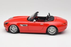 BMW Z8 E52 Rojo Bburago 1:18 Z8001 Metal - imagen 4 de 8