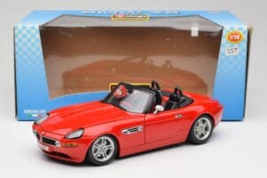 BMW Z8 E52 Rojo Bburago 1:18 Z8001 Metal - imagen 8 de 8