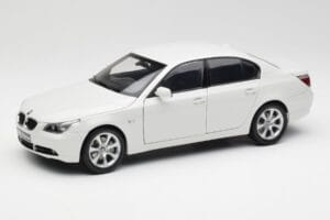 BMW E60 545i Alpine Blanco Kyosho 1:18 08591W Metal