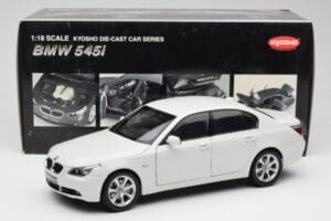 BMW E60 545i Alpine Blanco Kyosho 1:18 08591W Metal - imagen 8 de 8