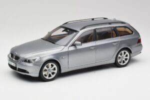 BMW 545i E61 Touring Gris Claro Kyosho 1:18 80430308414 Metal