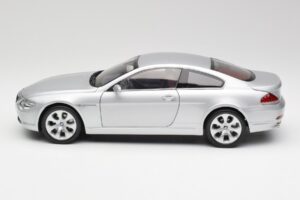 BMW 645Ci E63 Plateado Kyosho 1:18 80430153285 Metal - imagen 4 de 8