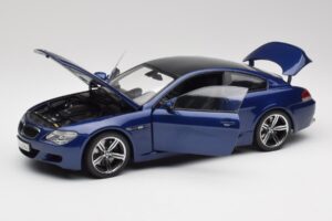 BMW M6 E63 Azul Kyosho 1:18 80430413351 Metal - imagen 2 de 8