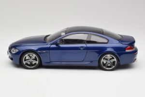BMW M6 E63 Azul Kyosho 1:18 80430413351 Metal - imagen 4 de 8