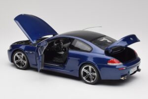 BMW M6 E63 Azul Kyosho 1:18 80430413351 Metal - imagen 5 de 8