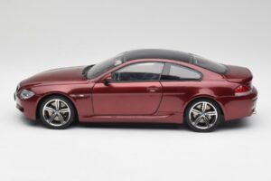 BMW M6 E63 Rojo Kyosho 1:18 80430398134 Metal - imagen 4 de 8