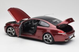 BMW M6 E63 Rojo Kyosho 1:18 80430398134 Metal - imagen 5 de 8