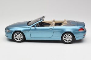 BMW 6 E64 Cabrio Azul Claro Kyosho 1:18 80430153440 Metal - imagen 4 de 8