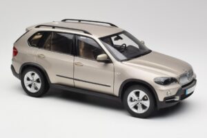 BMW X5 E70 4.8i Platinum Bronce Metálico Kyosho 1:18 80430413413 Metal - imagen 6 de 8