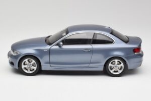 BMW 1 E82 Coupe Azul Kyosho 1:18 80430427065 Metal - imagen 4 de 8