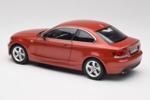 BMW 1 E82 Coupe Naranja Kyosho 1:18 80430427064 Metal - imagen 7 de 8