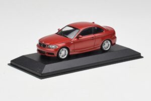 BMW 1M E82 Naranja Minichamps 1:43 413020023 Metal - imagen 2 de 5