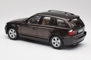 BMW X3 E83 3.0d Marrón Oscuro Metálico Kyosho 1:18 80430300736 Metal - imagen 7 de 8