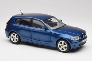 BMW 1 E87 Sydney Azul Kyosho 1:18 80430308600 Metal - imagen 6 de 8