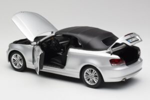 BMW 135i E88 Cabrio Titan Plateado Kyosho 1:18 80430427021 Metal - imagen 5 de 8