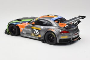 BMW Z4 E89 GT3 #76 Schubert Motorsport Dubai 24 Hours 2014 Minichamps 1:18 151142376 Metal - imagen 5 de 6