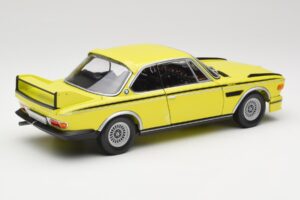 BMW 3.0 CSL E9 Amarillo Minichamps 1:18 180029028 Metal - imagen 3 de 8