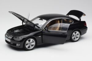 BMW 3 E92 Coupe Negro Kyosho 1:18 80430407222 Metal - imagen 2 de 8
