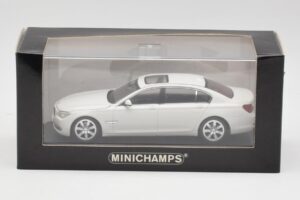 BMW 750Li F02 Blanco Minichamps 1:43 80420445201 Metal - imagen 5 de 5