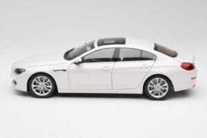 BMW 6 F06 Gran Coupe Mineral Blanco Paragon 1:18 80432218741 Metal - imagen 4 de 8