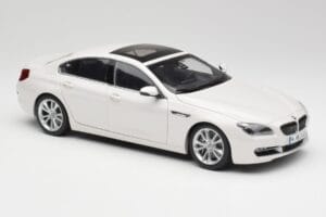 BMW 6 F06 Gran Coupe Mineral Blanco Paragon 1:18 80432218741 Metal - imagen 6 de 8