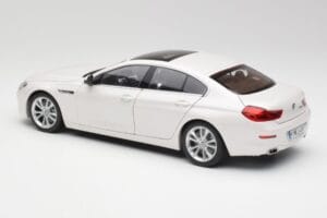 BMW 6 F06 Gran Coupe Mineral Blanco Paragon 1:18 80432218741 Metal - imagen 7 de 8
